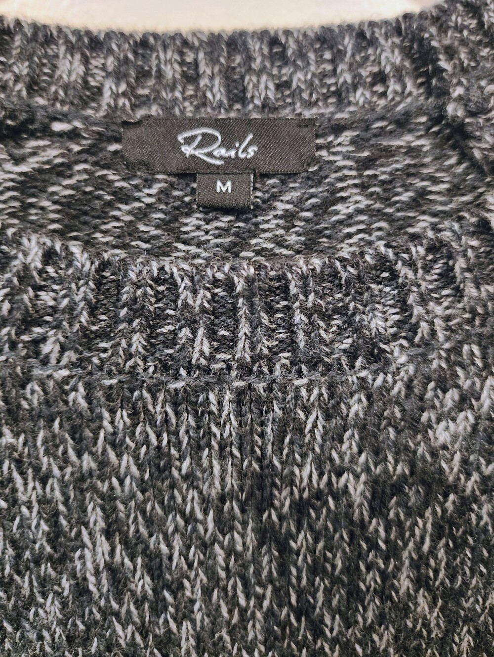 Mens Rails Donovan Sweater In Graphite - Picture 4 of 8
